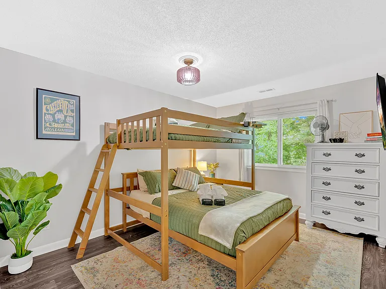 7540 Chatham Cir — Photo 23