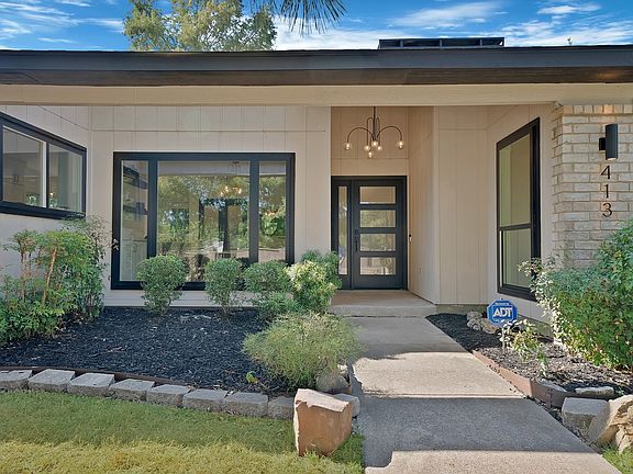 3rd image of 413 Campbell Ct