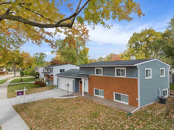 3rd image of 12343 Burtley Dr