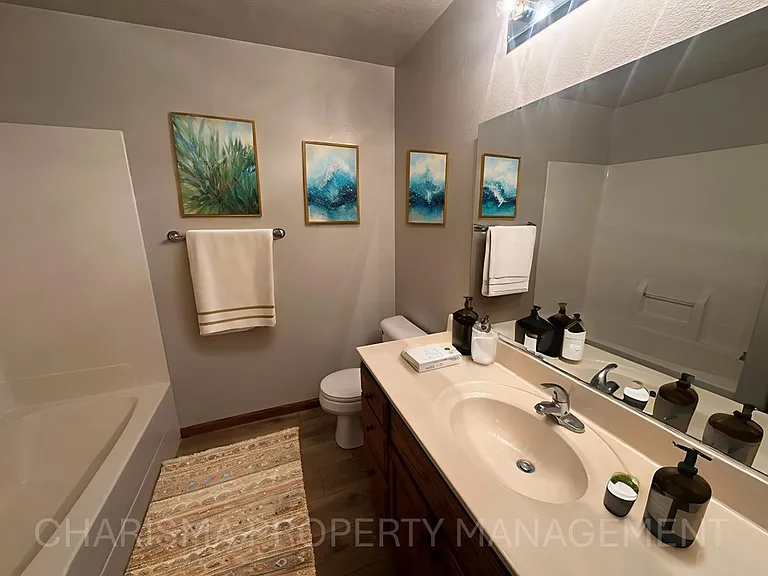 DBK Brandon Townhomes — Photo 25