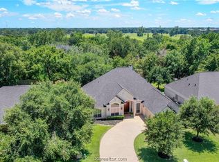 3704 Park Oak Dr, Bryan, TX 77802