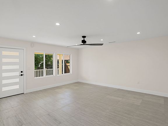 5th image of 14815 Country Ln #2