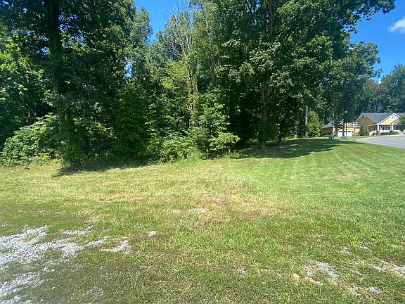 5th image of 827 Broadstone Way