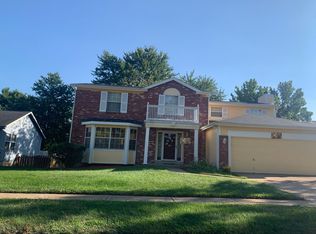 1014 Trifecta Dr, Florissant, MO 63034