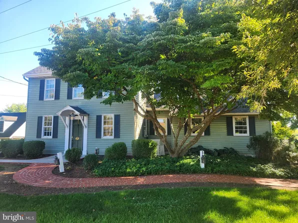 1530 & 1540 Harrisburg Ave, Mount Joy, PA 17552