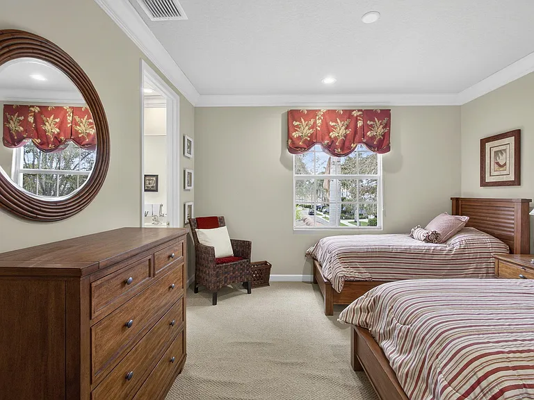 207 Andalusia Dr — Photo 25