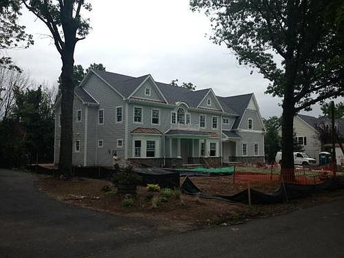 2nd image of 808 Albemarle St