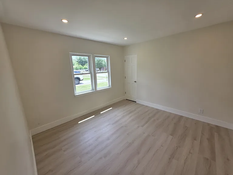 10215 S Kildare Ave — Photo 9