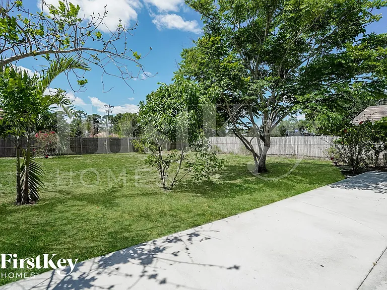 4311 5th St W — Photo 15