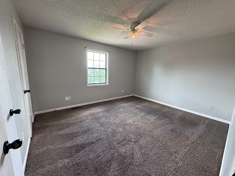 123 Stephanie Dr #H — Photo 8