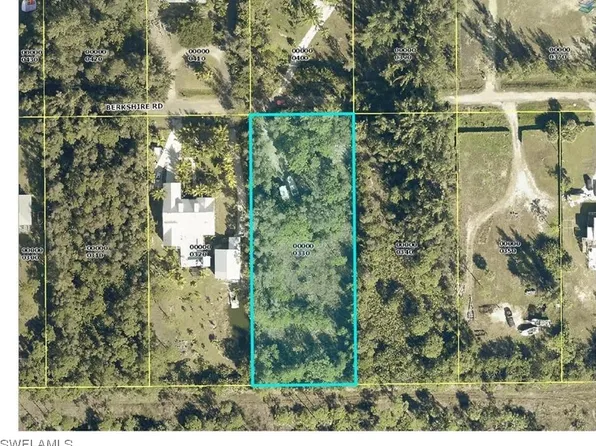 4235 Berkshire Rd, Saint James City, FL 33956