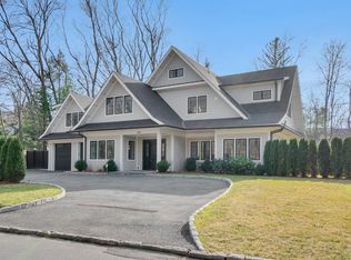 245 Edgemont Rd, Scarsdale, NY 10583