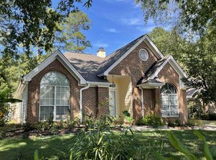 104 Covington Dr, Chapel Hill, NC 27514