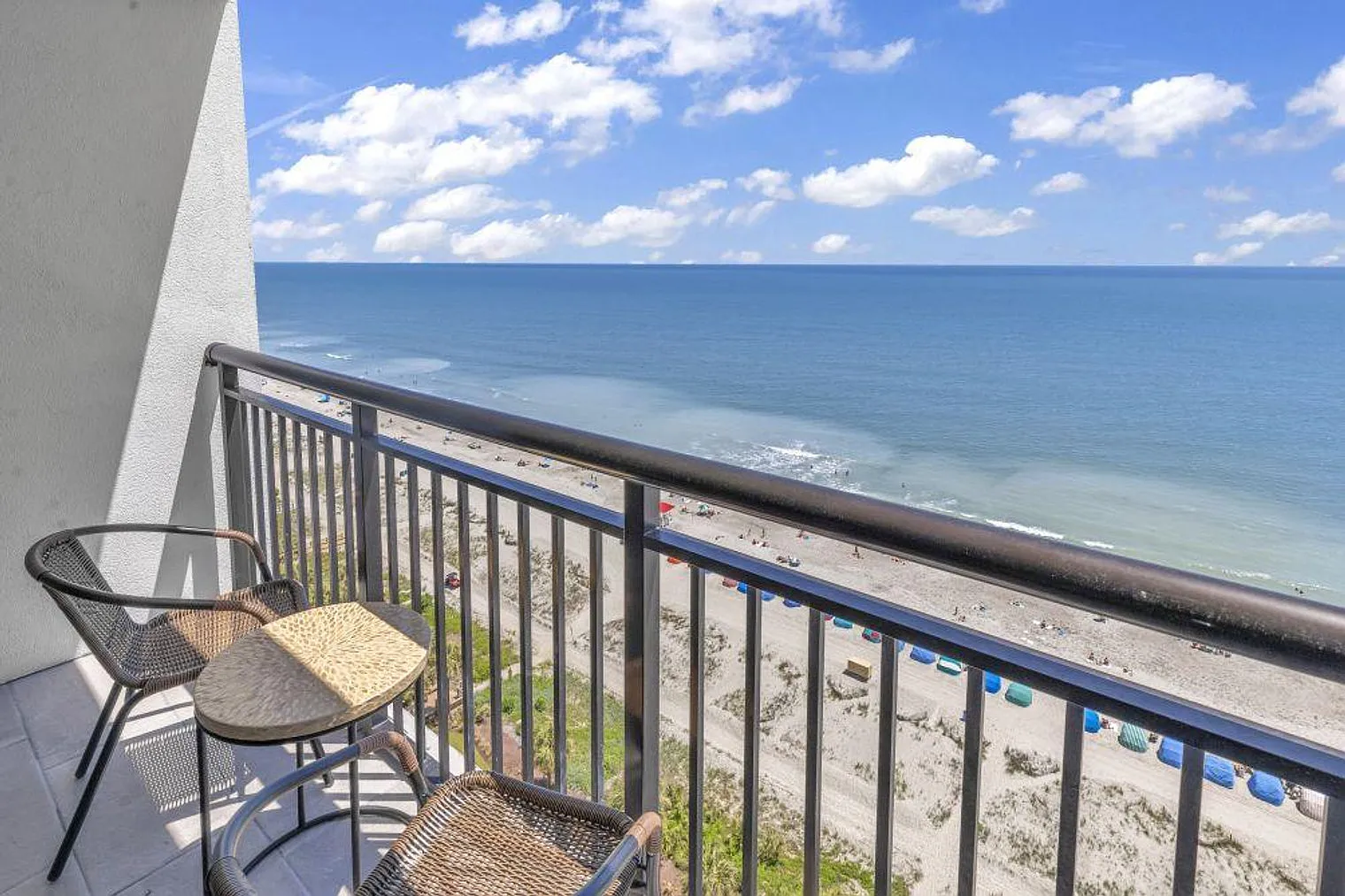 1 bed, 1.0 bath, 645 sqft, $12,125 — Photo 4