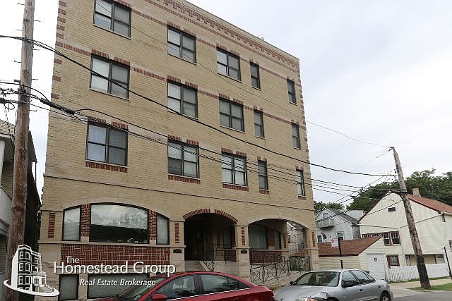 1st image of 3511 N Ravenswood Ave #Three