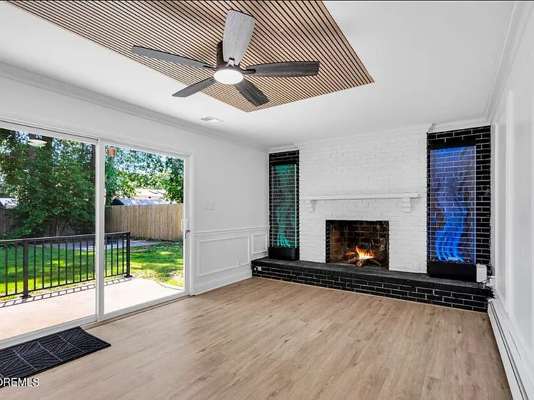 30 Belmont Ave — Photo 8