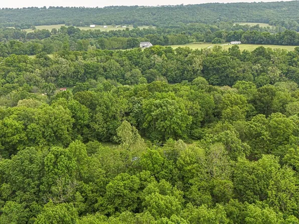 15195 Mountain View Rd, Elkins, AR 72727