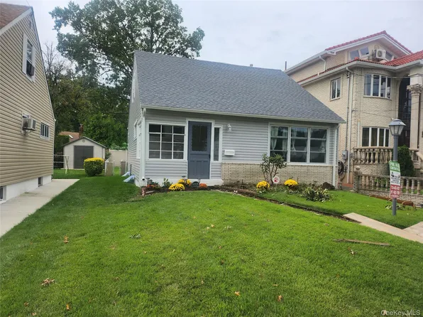 259-30 61st Ave, Flushing, NY 11362