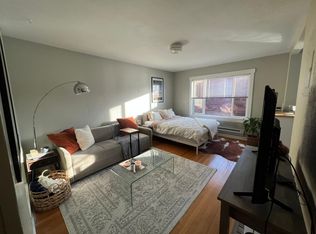 221 Belmont Ave E APT 302, Seattle, WA 98102