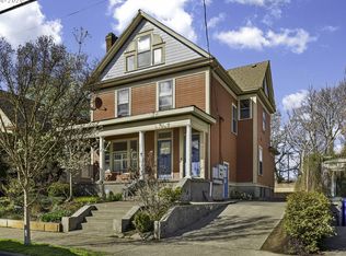 237-239 NE Graham St, Portland, OR