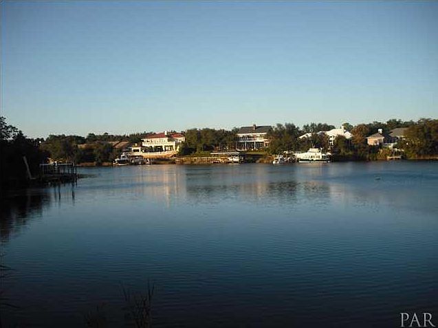 1st image of 88 Fairpoint Dr