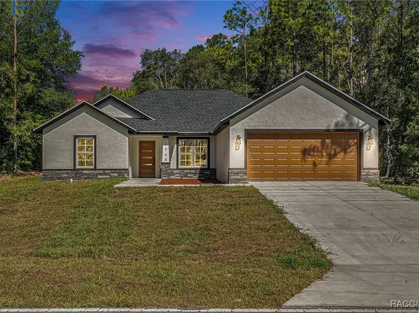7948 N Santos Dr, Citrus Springs, FL 34434