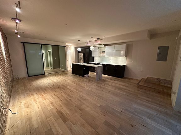 4th image of 1224 11th St NW #3