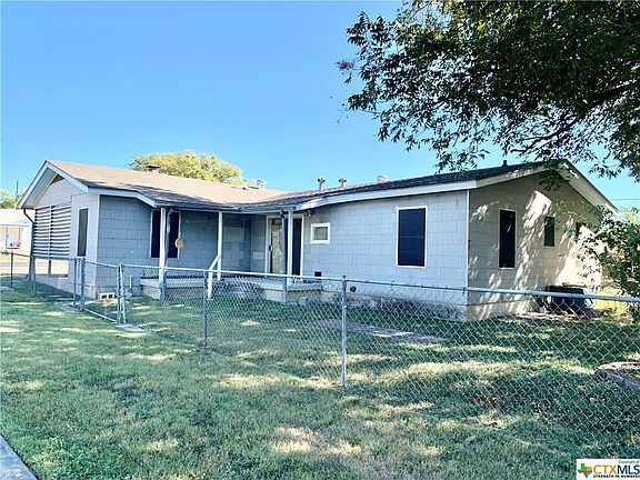2nd image of 511 W Washington Ave