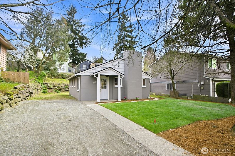 2nd image of 5720 37th Avenue S