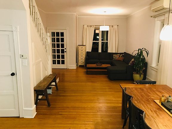 3rd image of 4408 Larchwood Ave