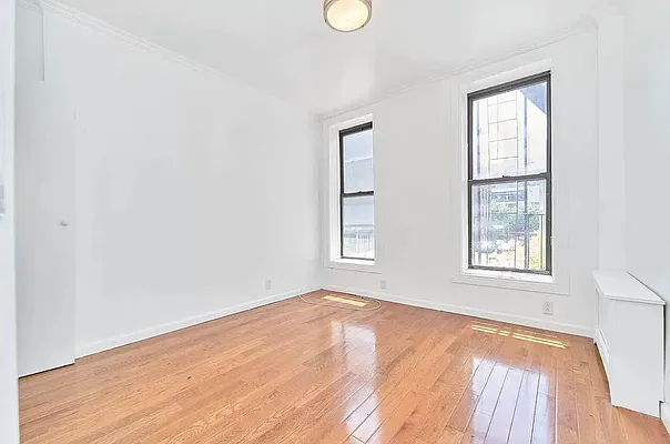 Rented by Compass | media 12