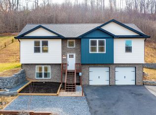 723 Central Heights Rd, Blountville, TN 37617