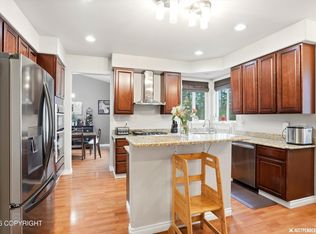 20758 Driftwood Bay Dr, Eagle River, AK 99577