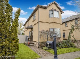 53 Dockside Ln, Staten Island, NY 10308