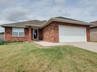 3535 S Glen View Ave, Springfield, MO 65804