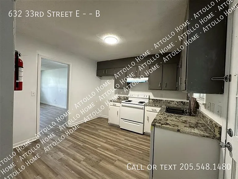 632 33rd St E #B — Photo 4