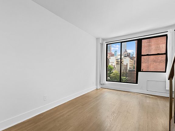 3rd image of 655 2nd Ave Ph C