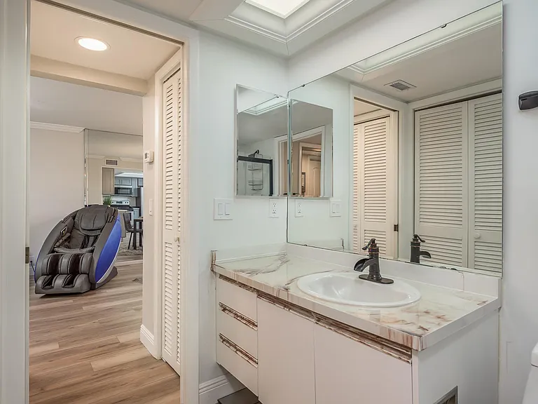 3062 Eastland Blvd #11 — Photo 14
