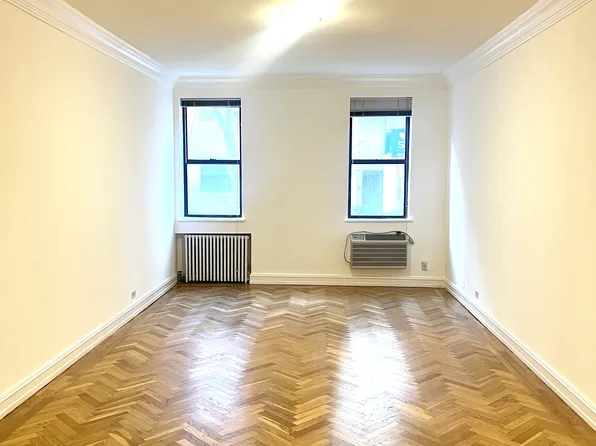 1680 York Avenue image 1 of 10