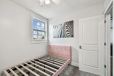 3 bed, 2078 sqft, $1,000 — Photo 4