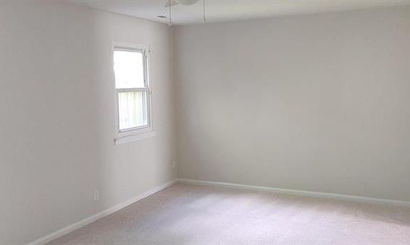4th image of 126 Oak Dr