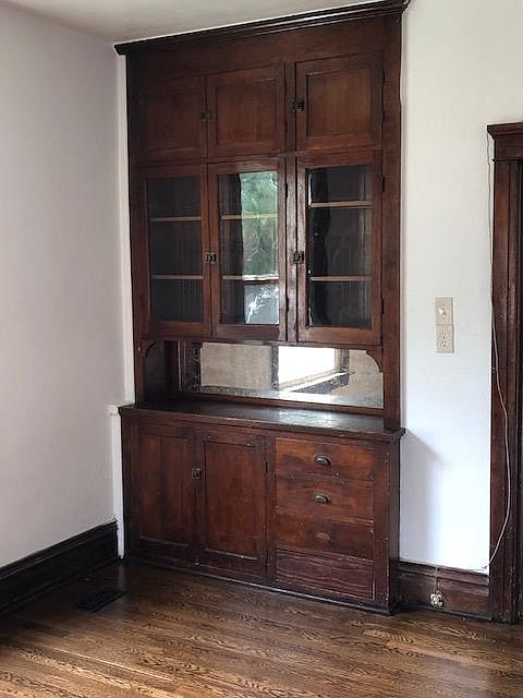 2nd image of 1271 S Pearl St #A
