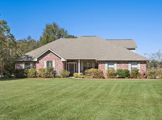 15073 Arleen Normand Dr, Covington, LA 70435