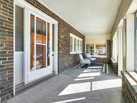 3rd image of 317 Runnymede Rd