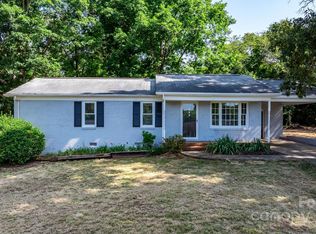 303 Cedarwood Dr, Shelby, NC 28152