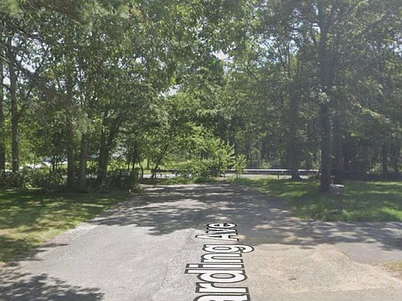 2nd image of 471 Harding Avenue