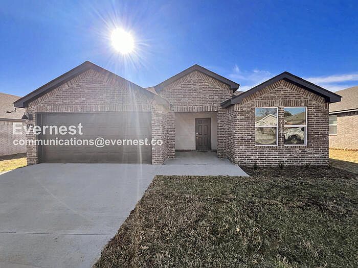 1st image of 106 E Sunbelt Ct