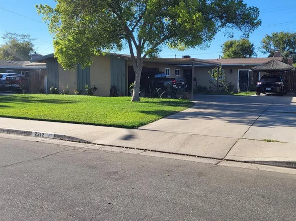 2312 Oakwood Dr, Bakersfield, CA 93304
