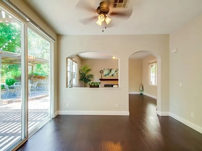 1008 Crystal Springs Pl — Photo 9