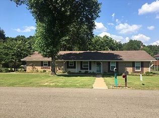 66 Betty Dr, Columbus, MS 39705